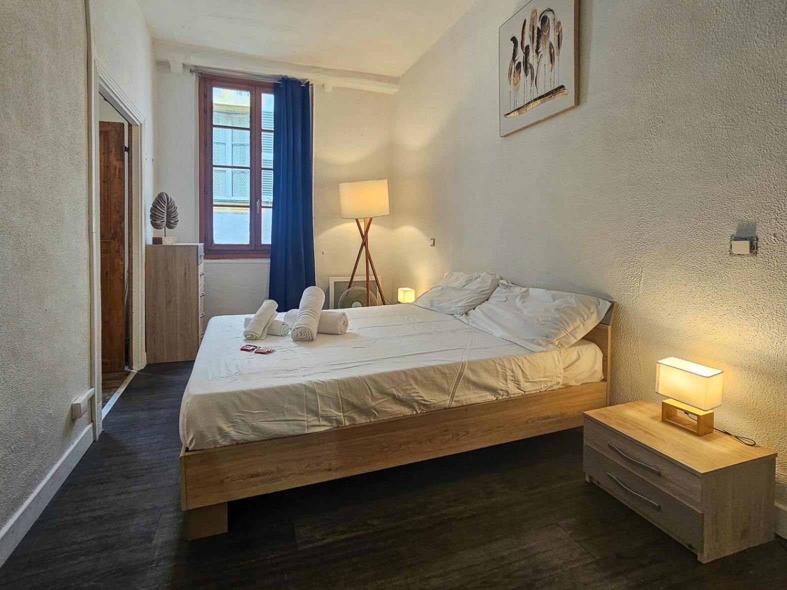 Droite 6 Pers Vecchia Super Wifi Nizza